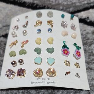 ASSORTED HYPOALLERGENIC 21 PAIRS STUD EARRINGS BUNDLE